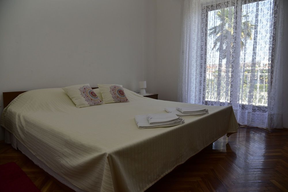 Apartment, Balcony