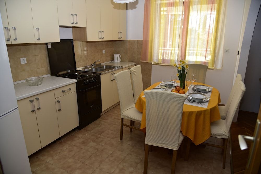 Apartment, Balcony