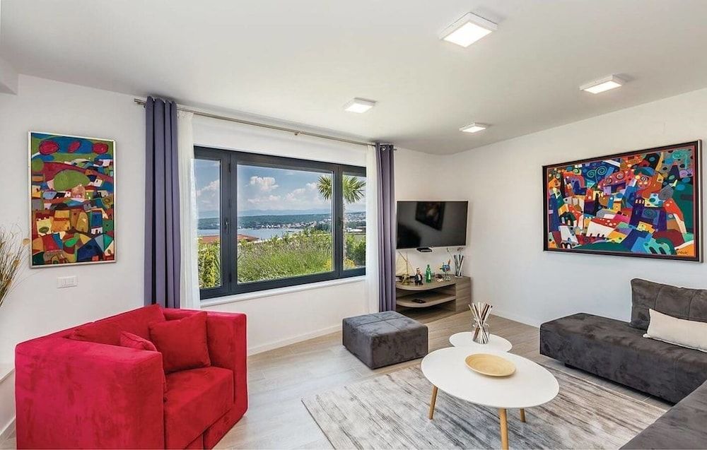 Luxury Apartment, 2 Bedrooms, Sea View, Ground Floor