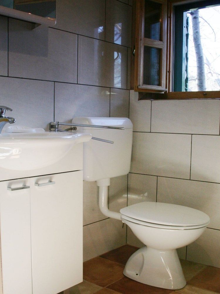 Cottage (One Bedroom Holiday Cottage with Terr)