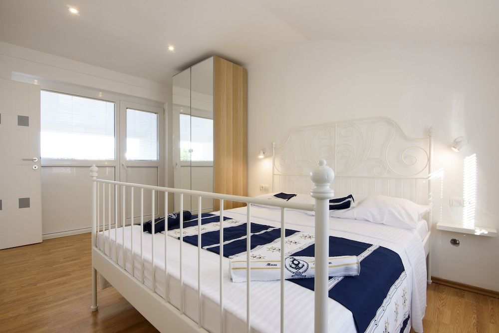 Apartment, 2 Bedrooms (3)
