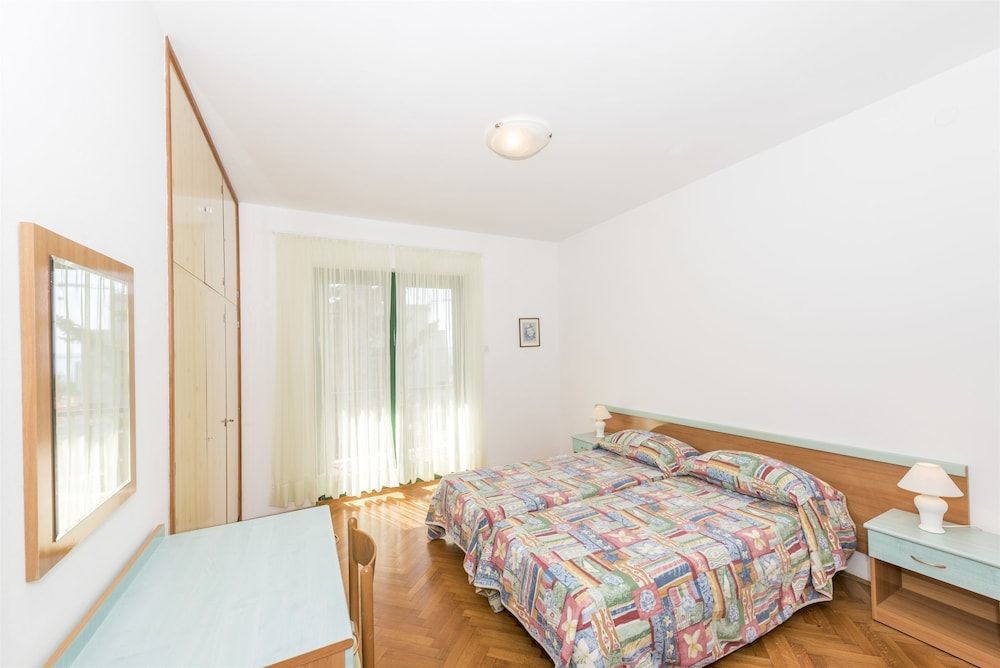 Apartment (A1)