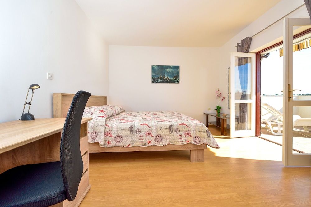 Apartment, 2 Bedrooms, Terrace, Ocean View