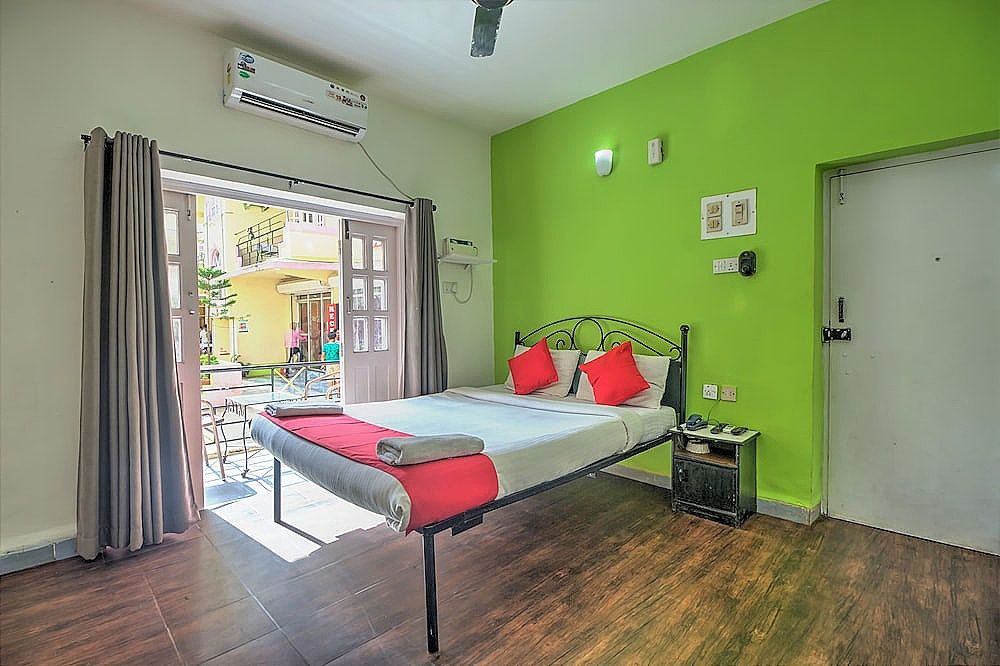 undefined Jarrs Renton Manor 9