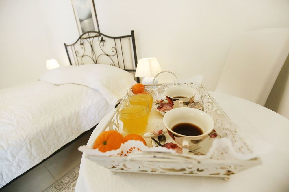 Room Service - Dining