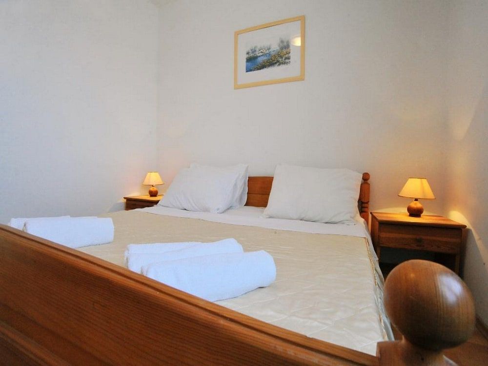 Apartment (One Bedroom Apartment with Balcony)