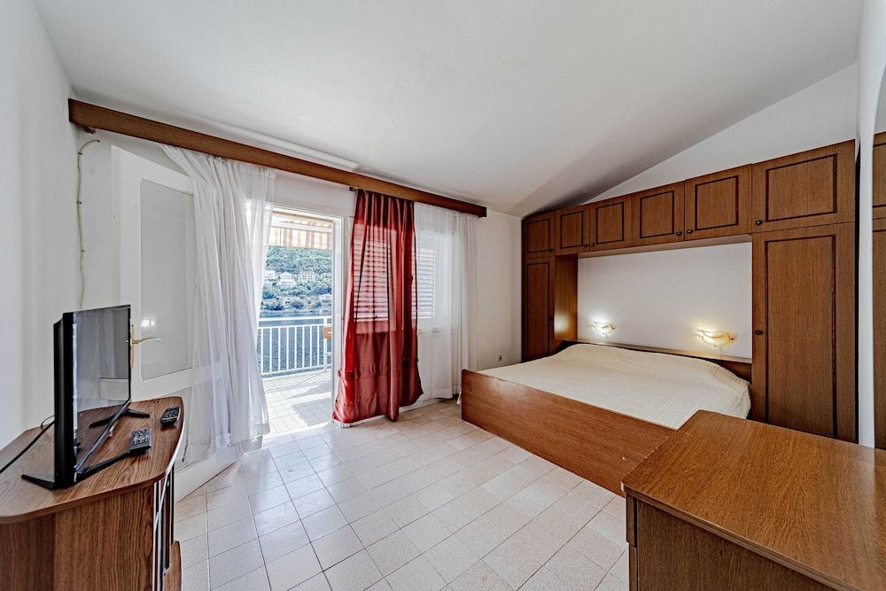 Apartment (Two-Bedroom Apartment)