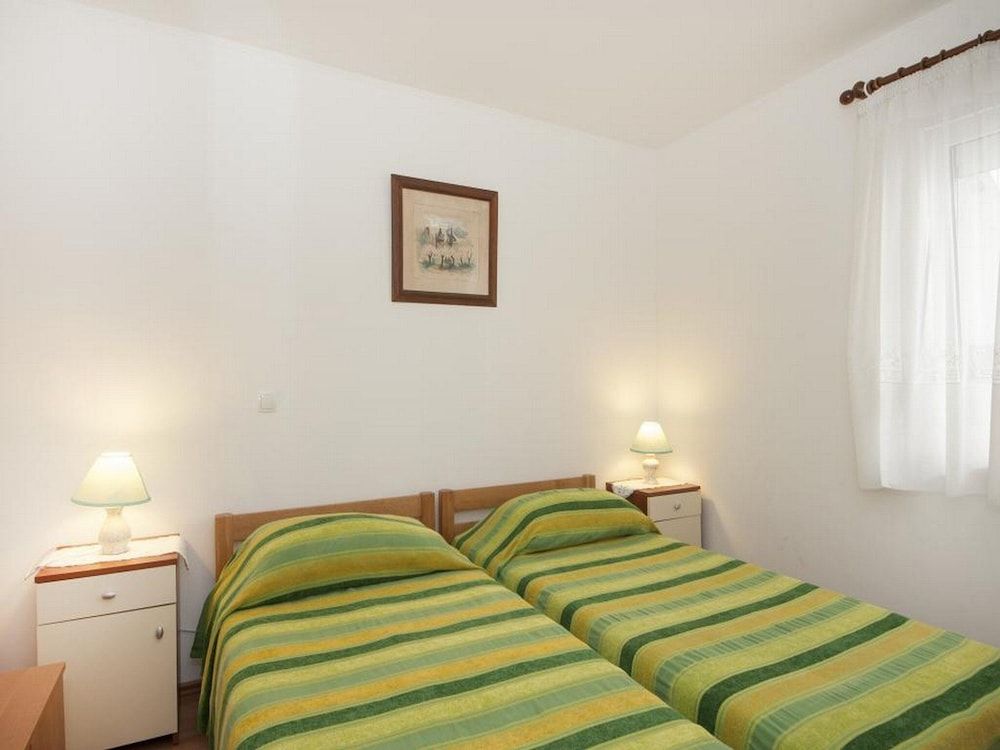 Apartment (Two Bedroom Apartment with Terrace an)