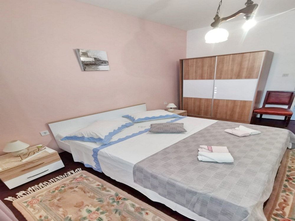 Apartment (Four Bedroom Apartment)