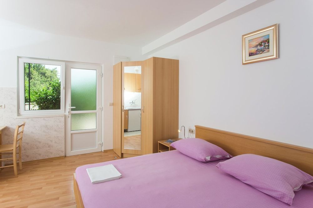 Studio (Apartments Bibijana- Superior Studio )
