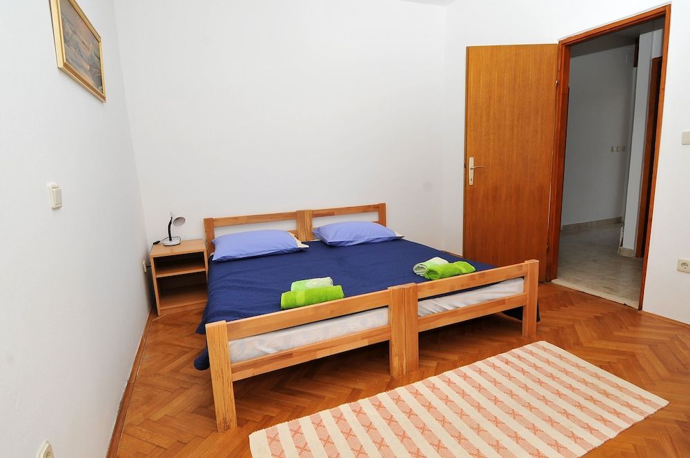 Apartment (Two Bedroom Apartment with Terrace)