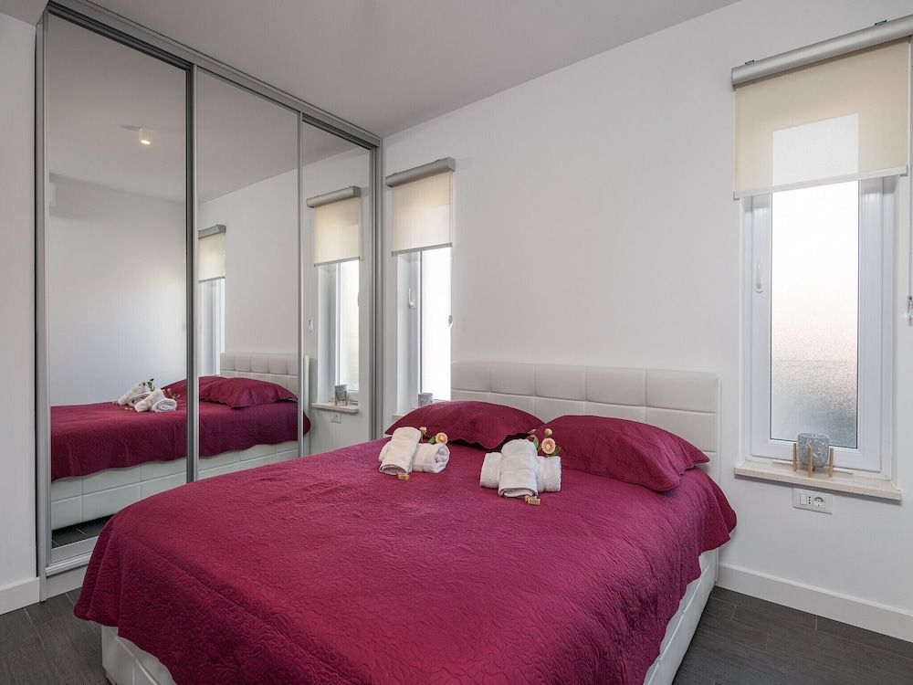 Apartment (Two Bedroom Apartment with Sea View)
