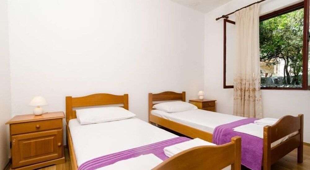 Kuća Marija Apartment, 5 Bedrooms, Terrace 4