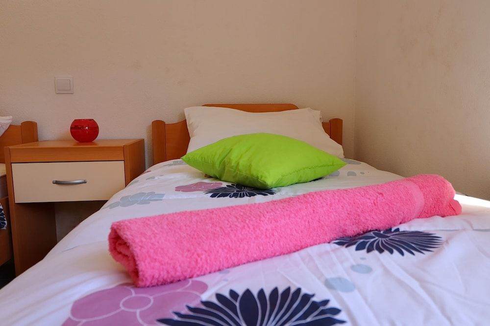 Apartment (Studio Apartment with Terrace and Sea)