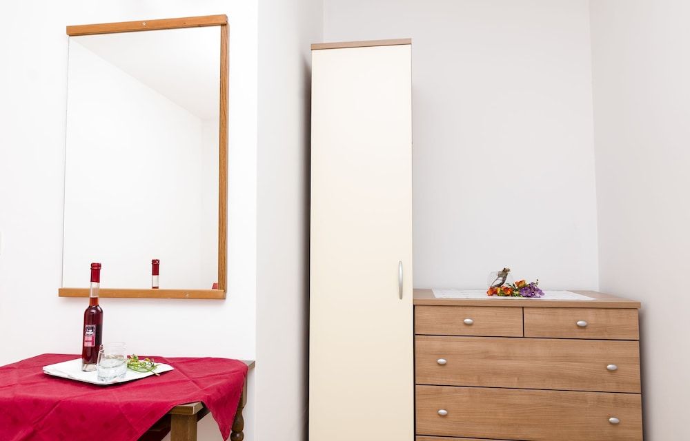 Rooms Karla Standard Room, 1 Double Bed, Balcony, Sea View 10