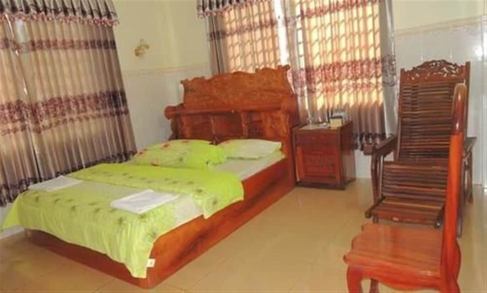 City Double Room (with AC)