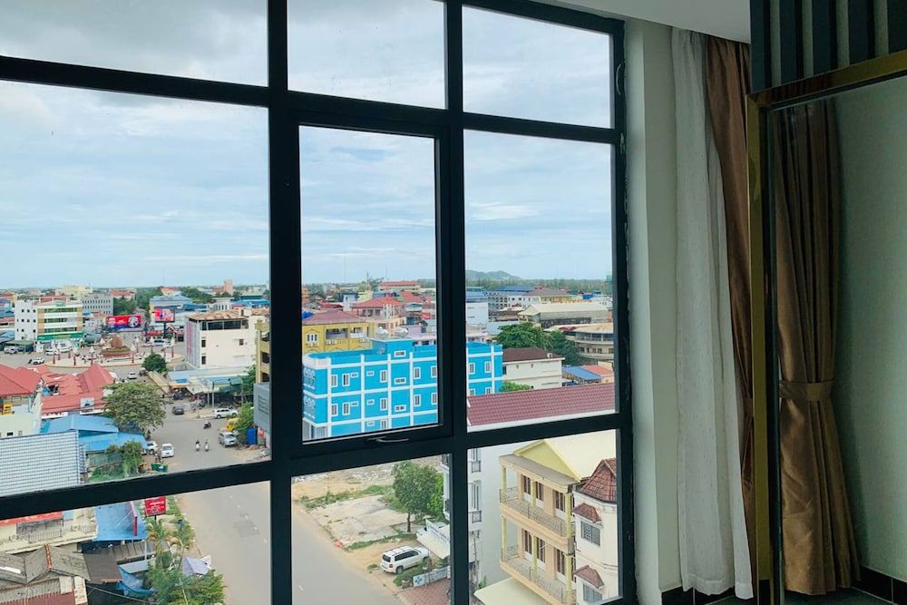 Kampot Sunny Hotel Family Twin Room 5