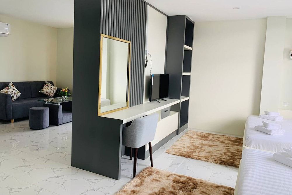 Kampot Sunny Hotel Family Twin Room 8