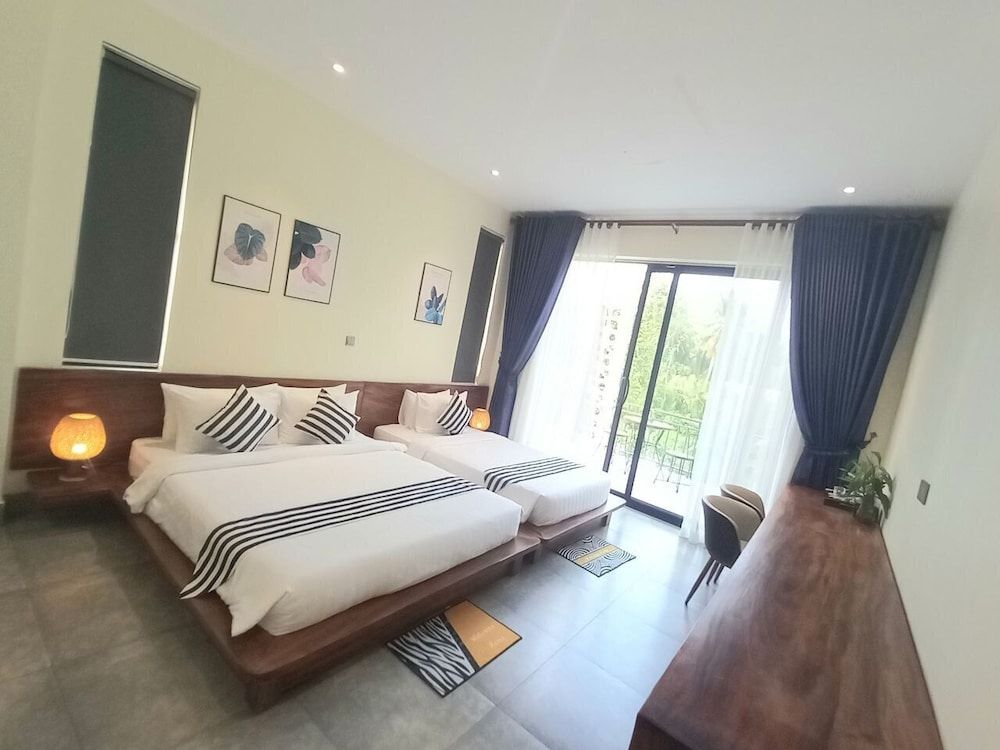 Kampot Tropical Village Family Suite 8