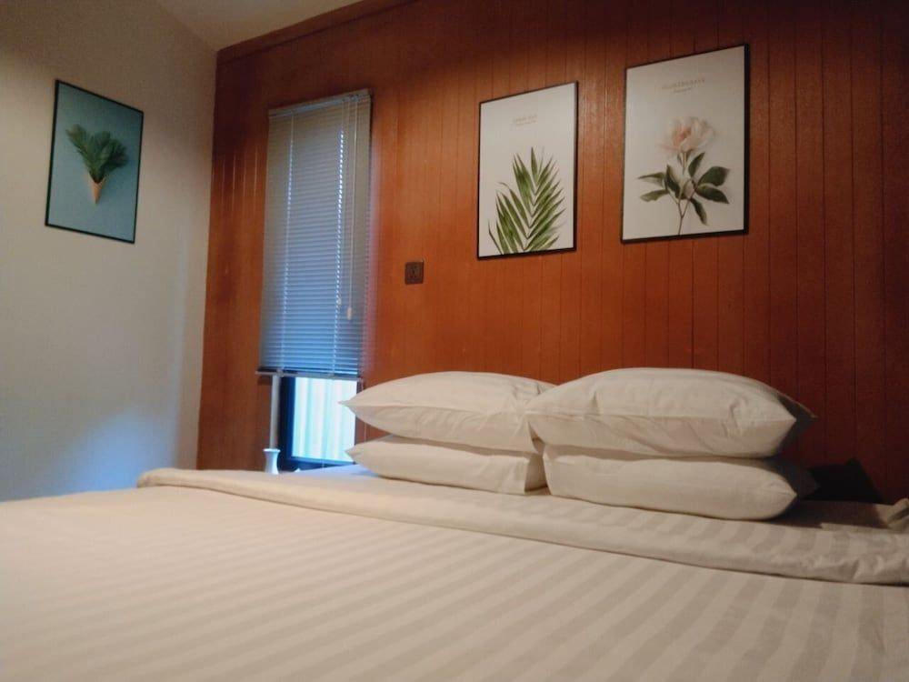 Kampot Tropical Village Double Room 8