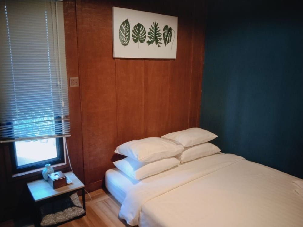 Kampot Tropical Village Double Room 6