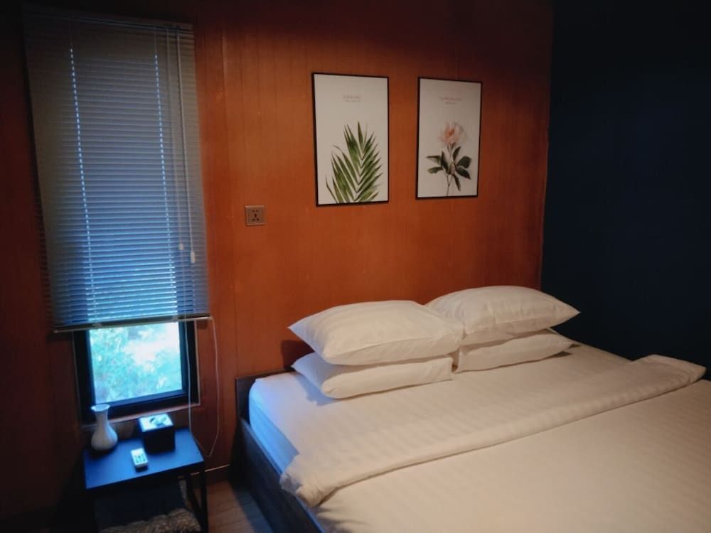 Kampot Tropical Village Double Room 7