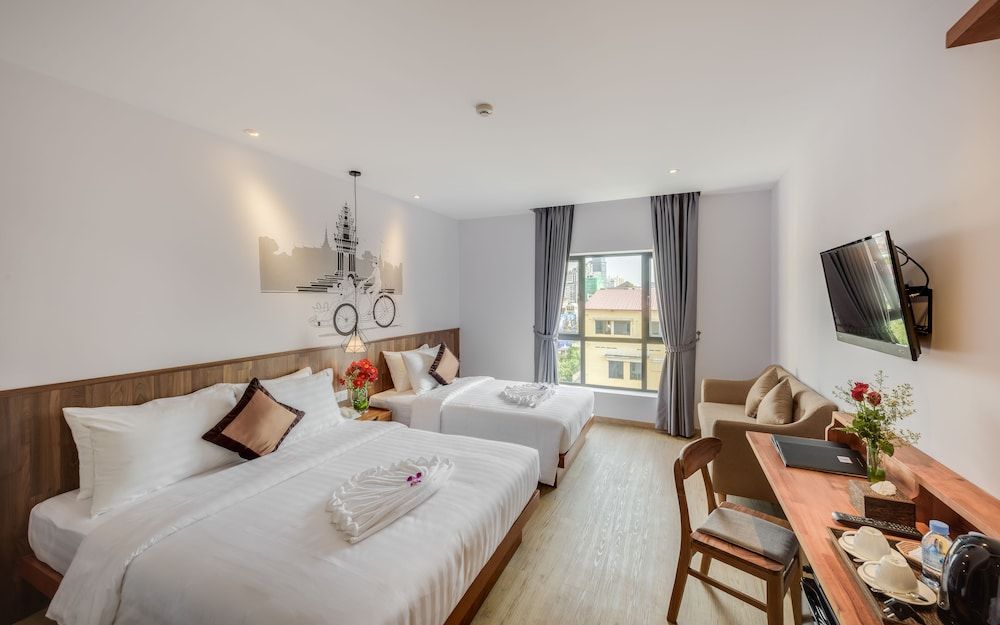 Family Triple Room, 1 Bedroom, City View
