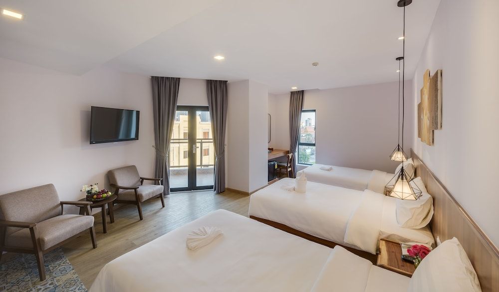 Deluxe Triple Room, 3 Twin Beds, City View