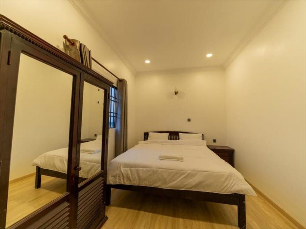 4 Rivers Hotel Double Room, No Windows 2