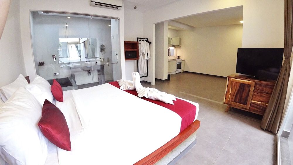 Hotel Records Family Suite 3