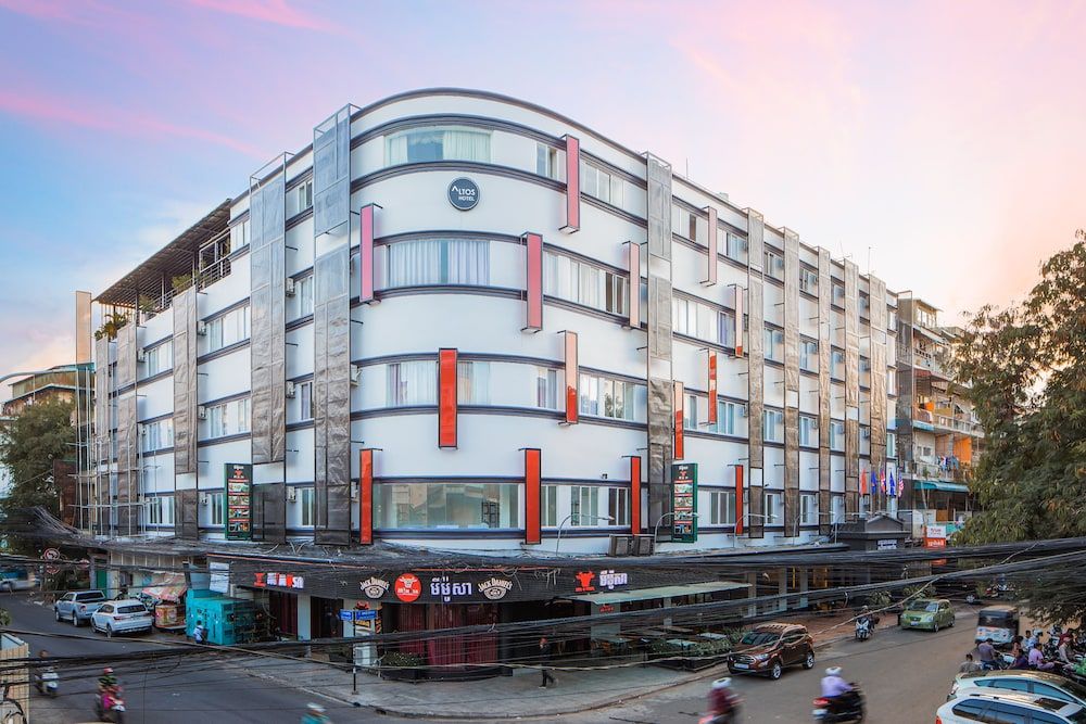 undefined Altos Hotel 6