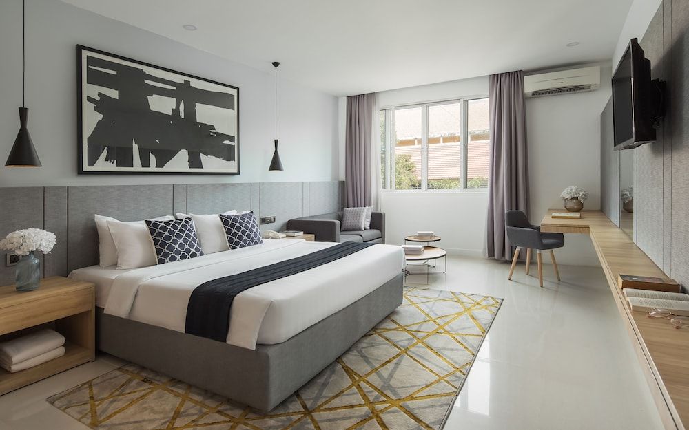 undefined Altos Hotel 4