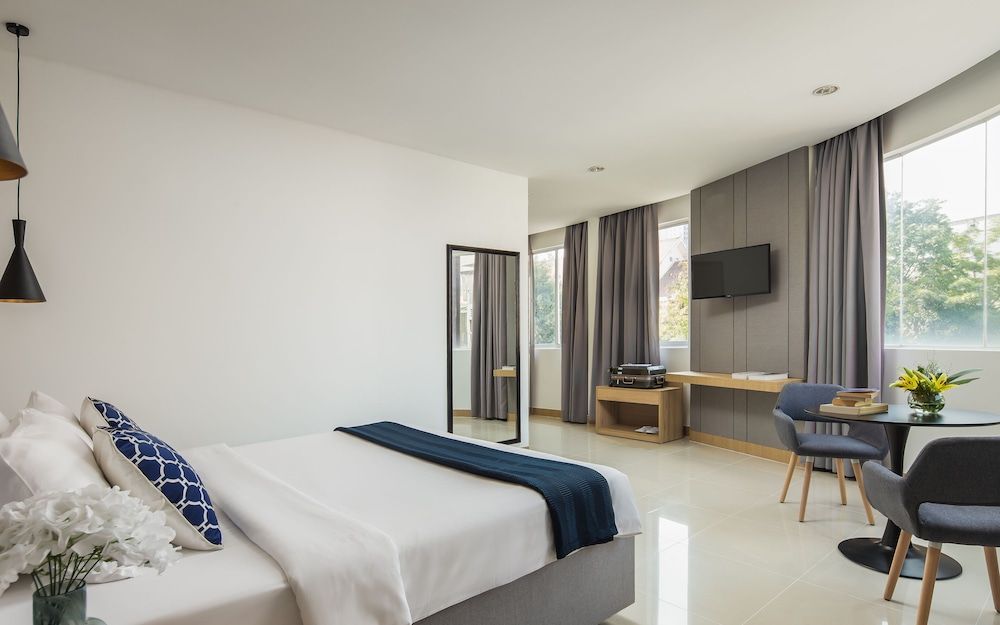 undefined Altos Hotel 7