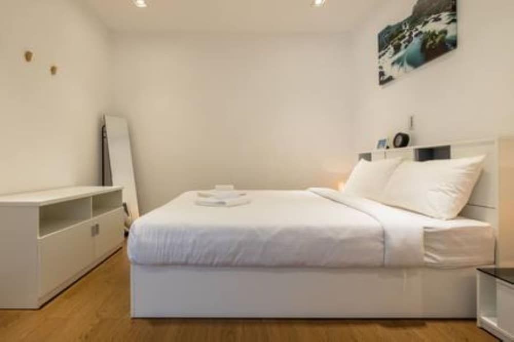 Bellavita Service Apartment Panoramic Apartment, Multiple Beds 4