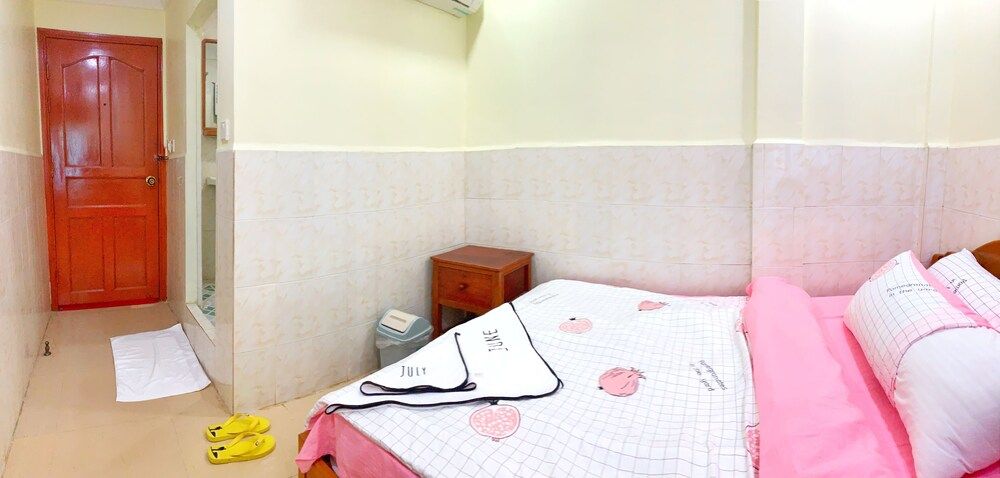 Mini Hotel Romantic Double Room, 1 Bedroom 28