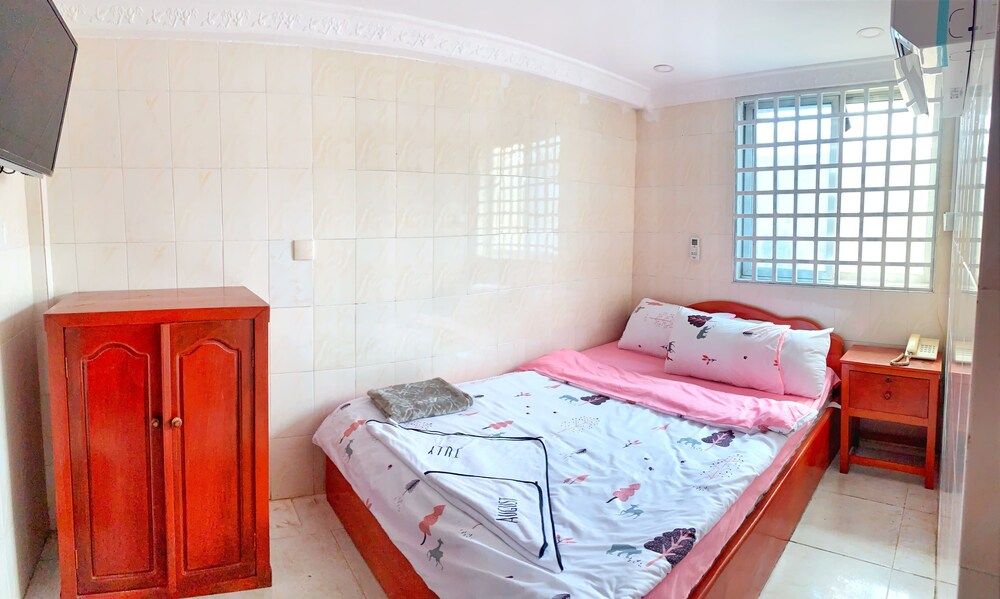 Mini Hotel Romantic Double Room, 1 Bedroom 11