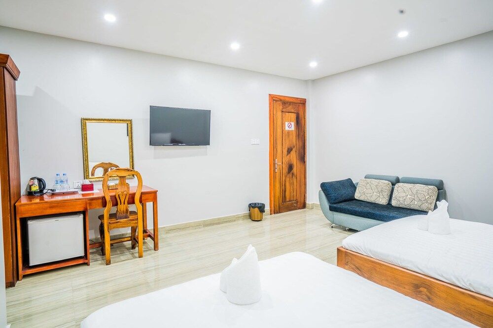 undefined Chinese Home Business Hotel