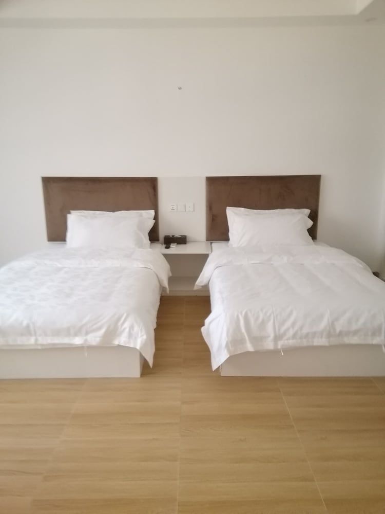 undefined Golden Bay Hotel 4