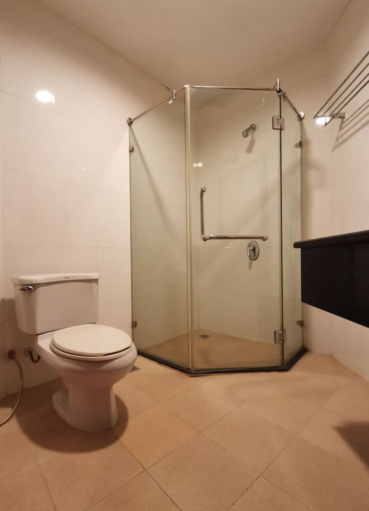 Oruseeey Hotel City View King Room 6