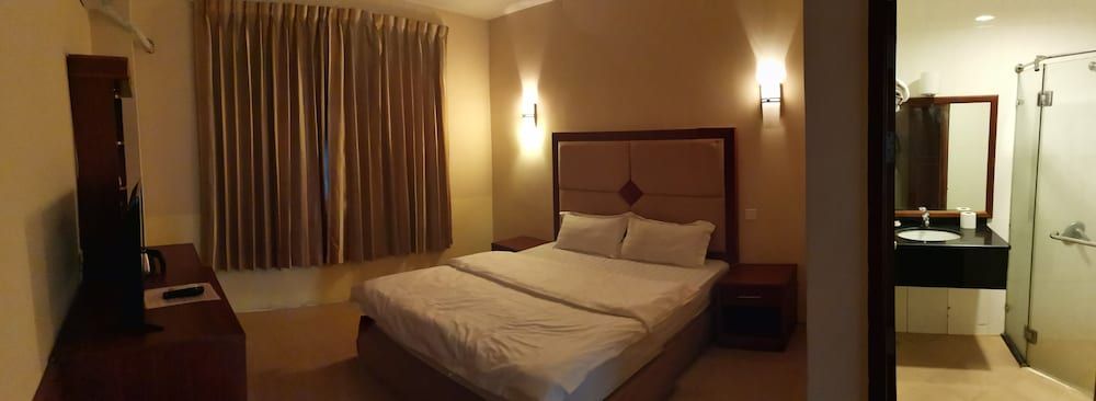 Oruseeey Hotel City View King Room 2