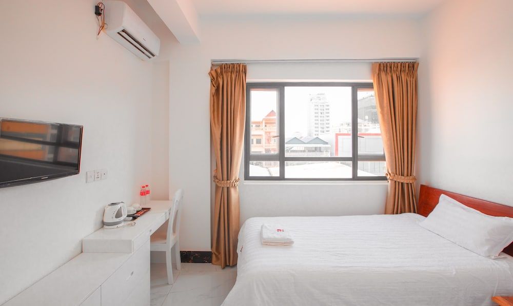 Cambodia Eren Hotel Traditional Double Room 2