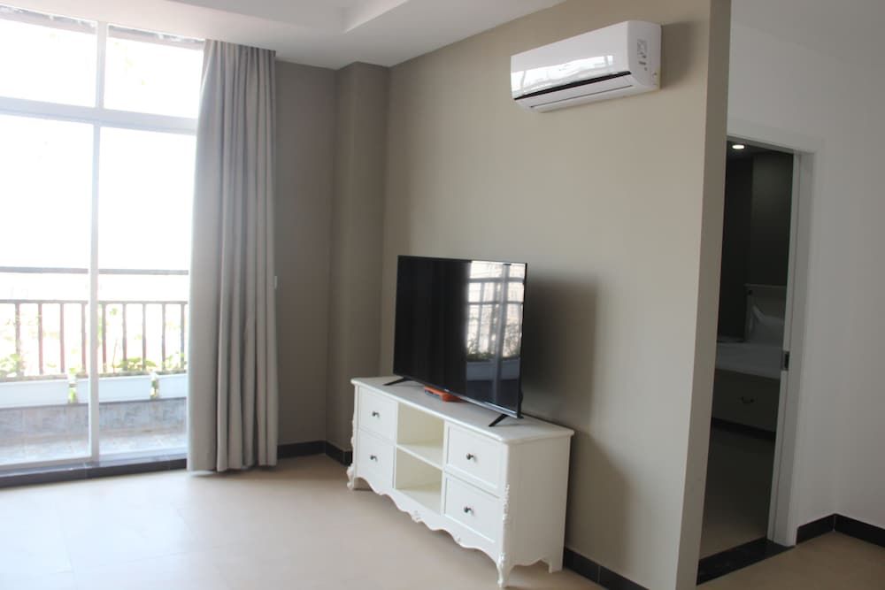 undefined LH Residence 8