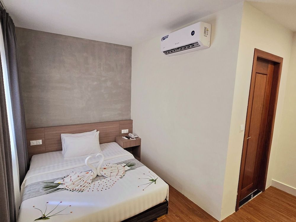 Joli Hotel Superior Double Room 2