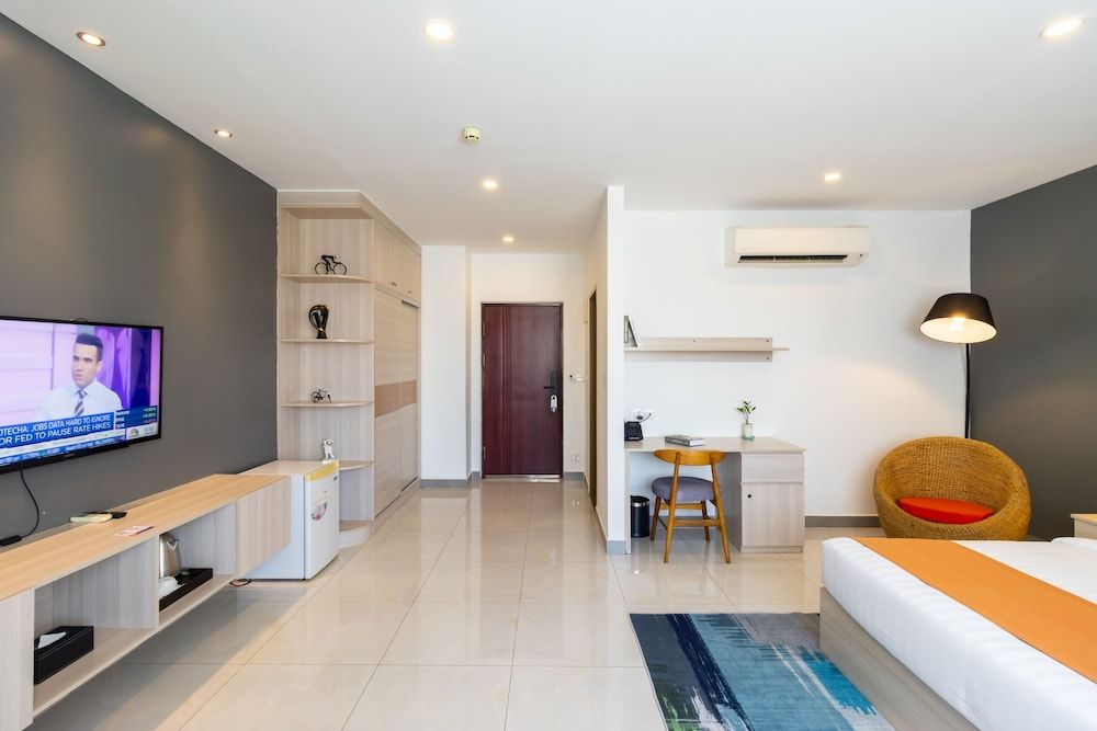 CDX Residence Deluxe Double Room