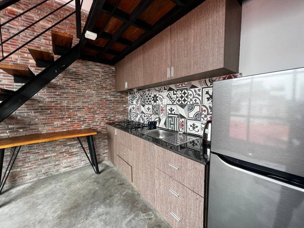 undefined Lazarusrooms