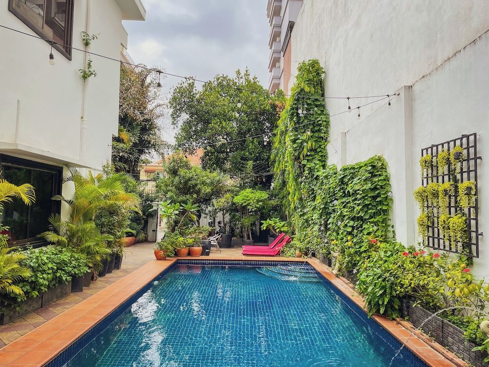 undefined The Birdcage Boutique 5