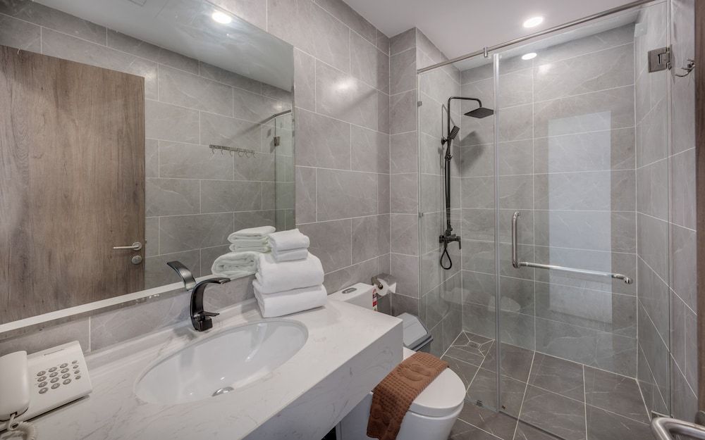 Amata Residence Studio Apartment with Balcony 7