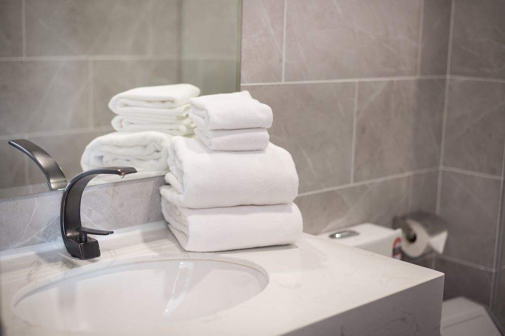 Amata Residence Studio Apartment with Balcony 8