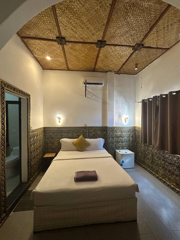 undefined Le Hotel Hotel 7