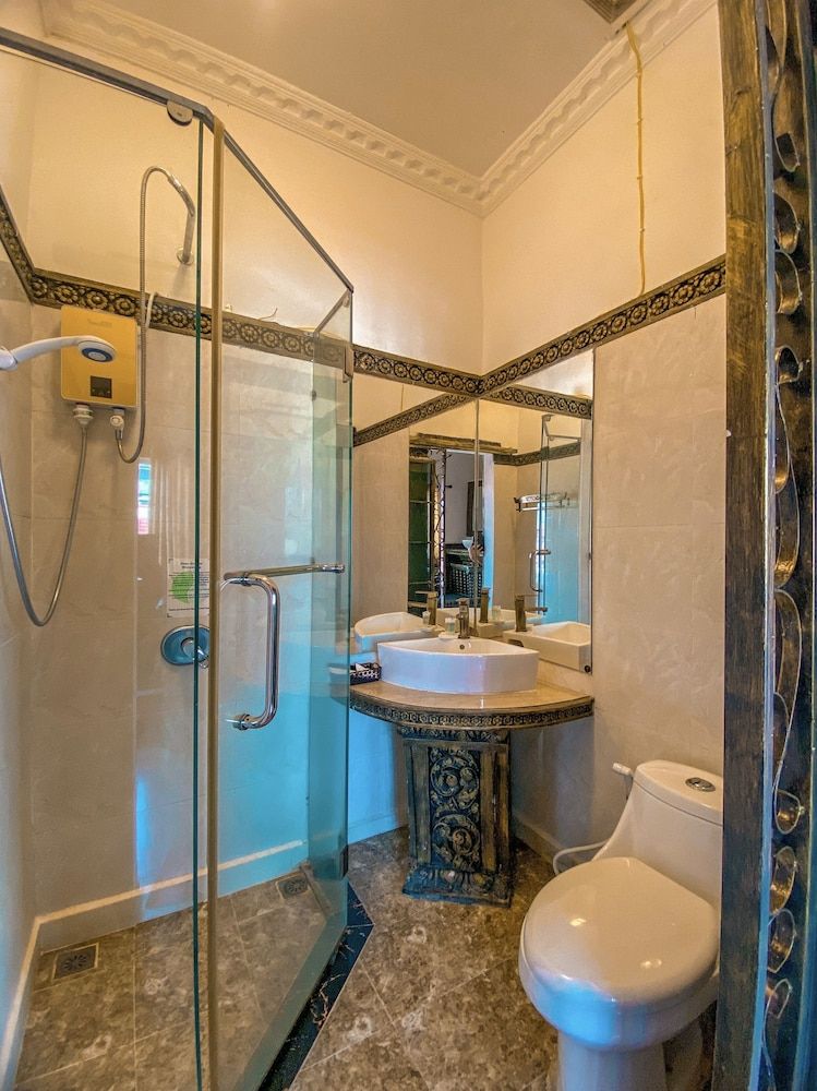 undefined Le Hotel Hotel 9